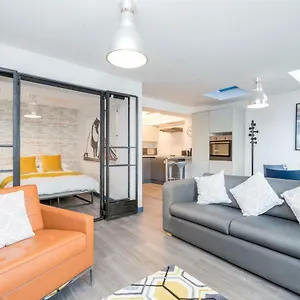 https://sea-la-vie-st-james.brighton-hotels-england.com